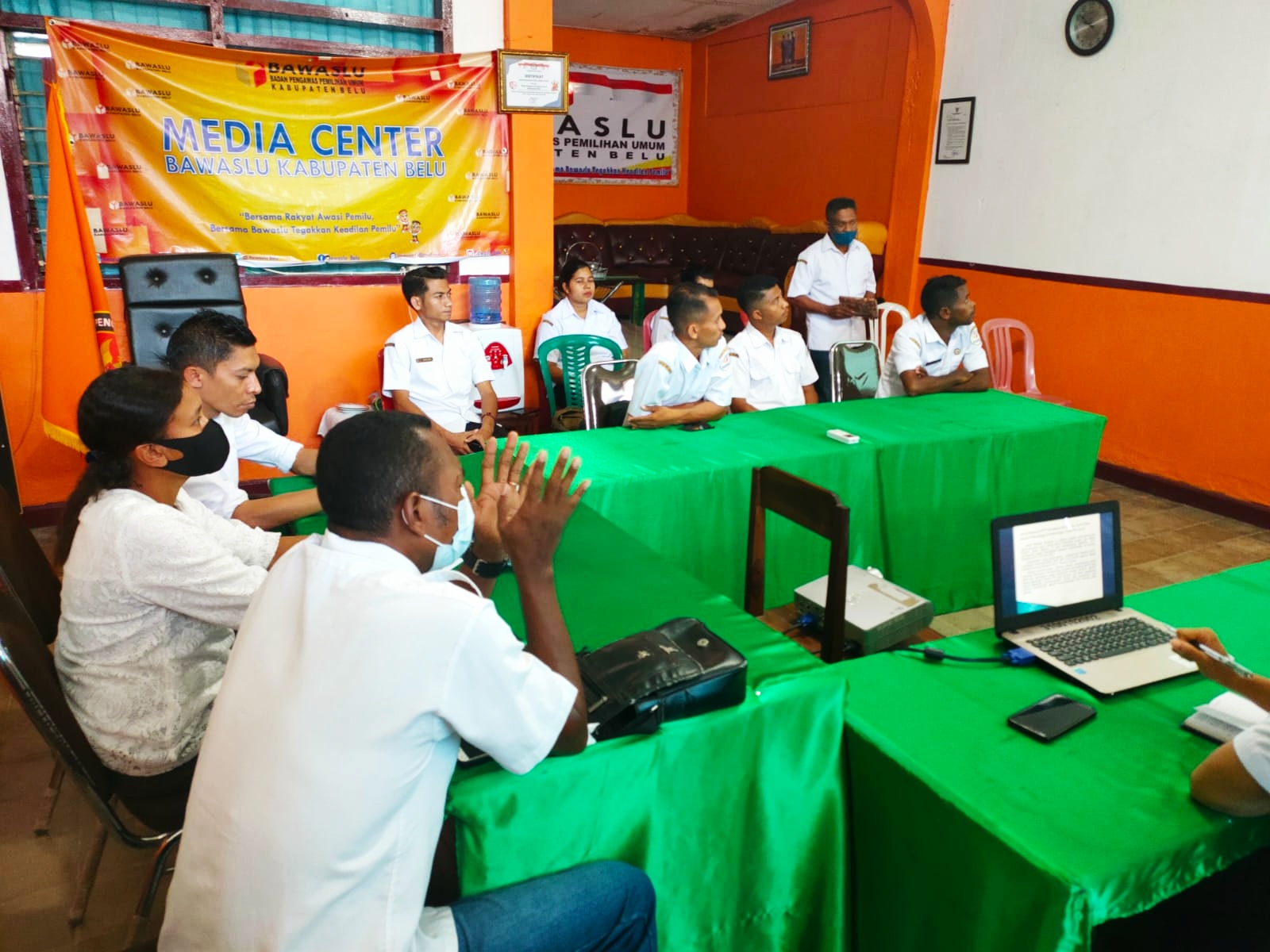 Humas Bawaslu Belu Diminta Banyak Tulis Berita di Website
