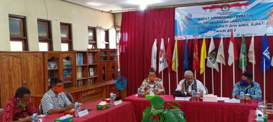 Ketua Bawaslu Hadiri Rakor Terbatas Persiapan Pelaksanaan Lanjutan Tahapan Pilkada Serentak Bersama FORKOPIMDA BELU