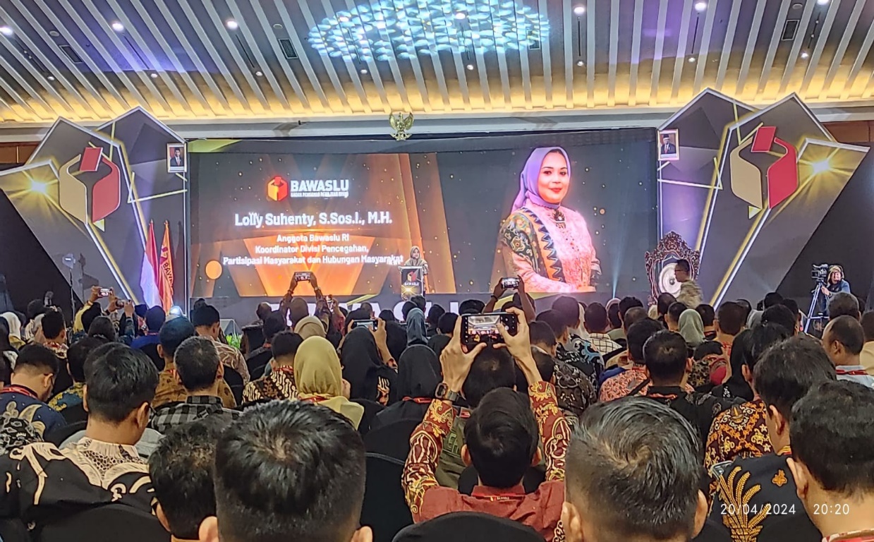 Bawaslu Belu Hadiri Konsolnas  Strategi  Komunikasi Humas