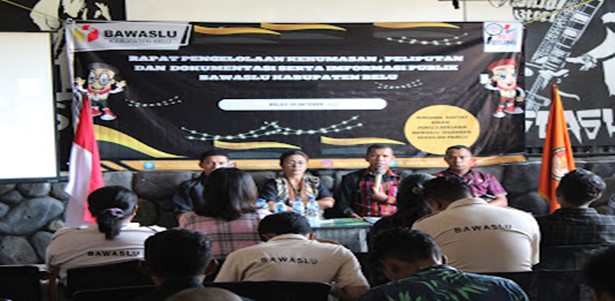 KOMUNITAS DIATONIC FAMILY Â LATIH TEKNIK EDITING FOTO DAN VIDEO KEPADA JAJARAN BAWASLU KABUPATEN BELU