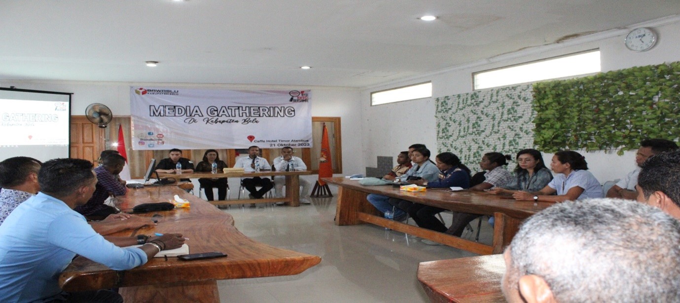 KOMUNITAS RADIO SIAP KAWAL PEMILU BERSAMA BAWASLU BELU