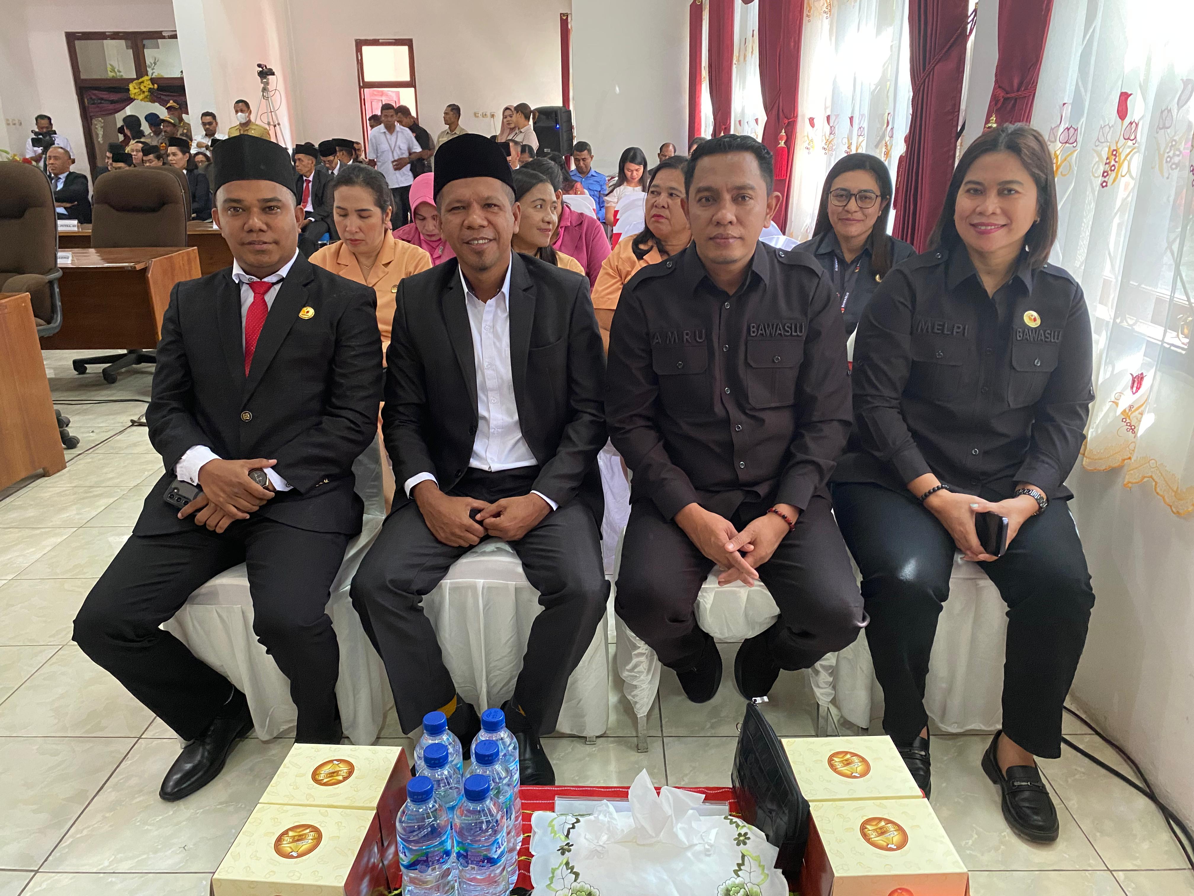 Bawaslu Menghadiri Pelantikan 30 Anggota DPRD Kabupaten Belu