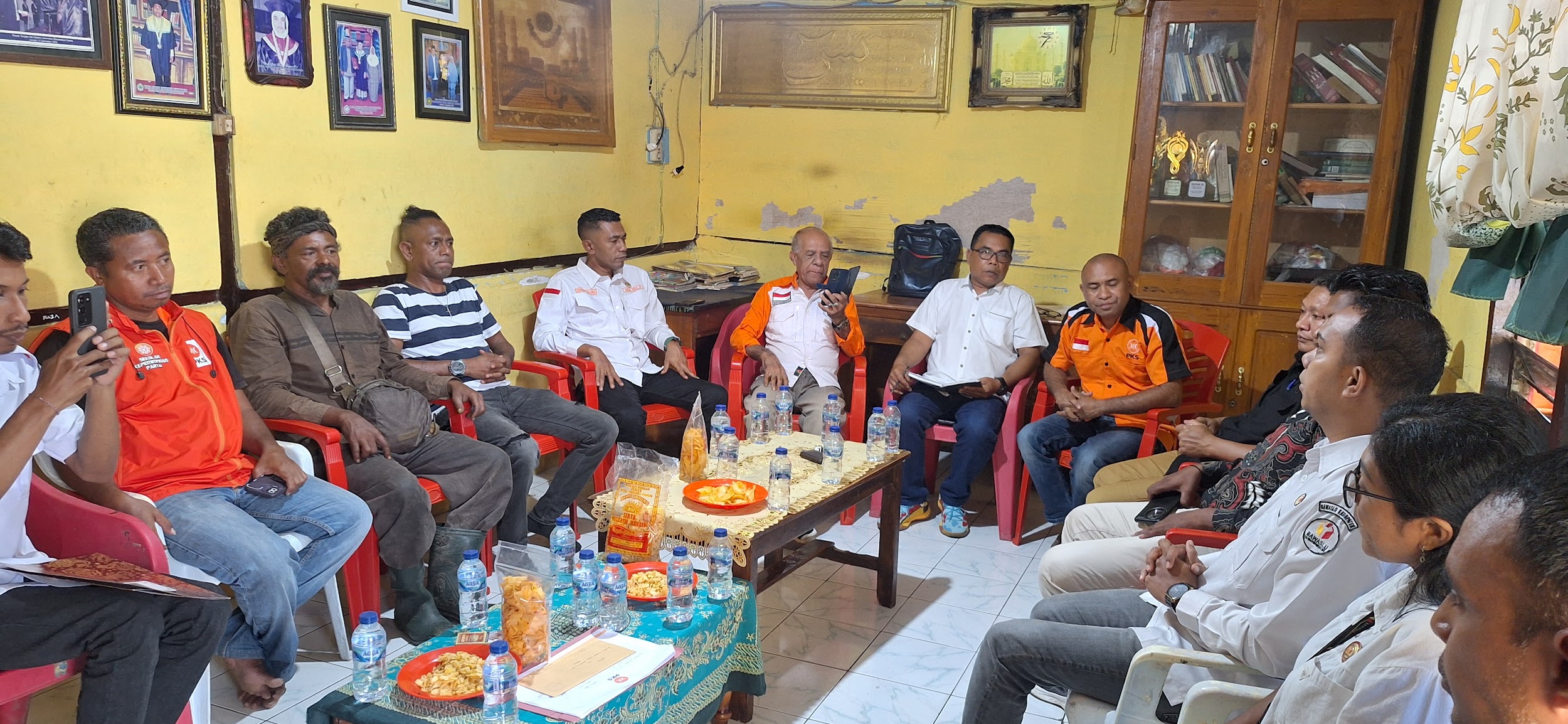 Perkuat Demokrasi, Bawaslu Belu Gandeng KPU dan PKS dalam Konsolidasi Politik