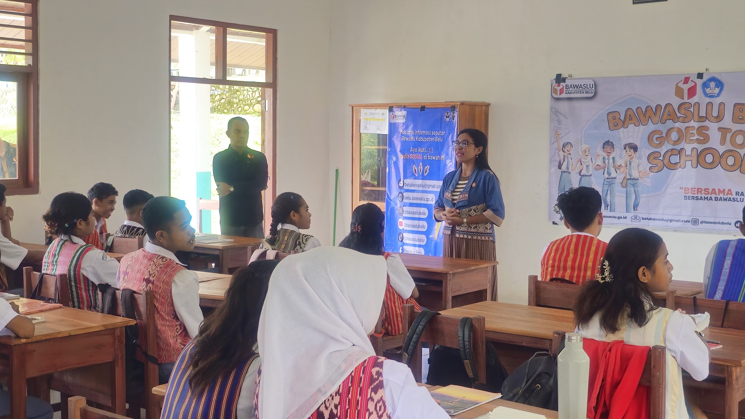 Bawaslu Belu Edukasi Pemilih Pemula Lewat “Goes To School” di SMAN 4 Atambua