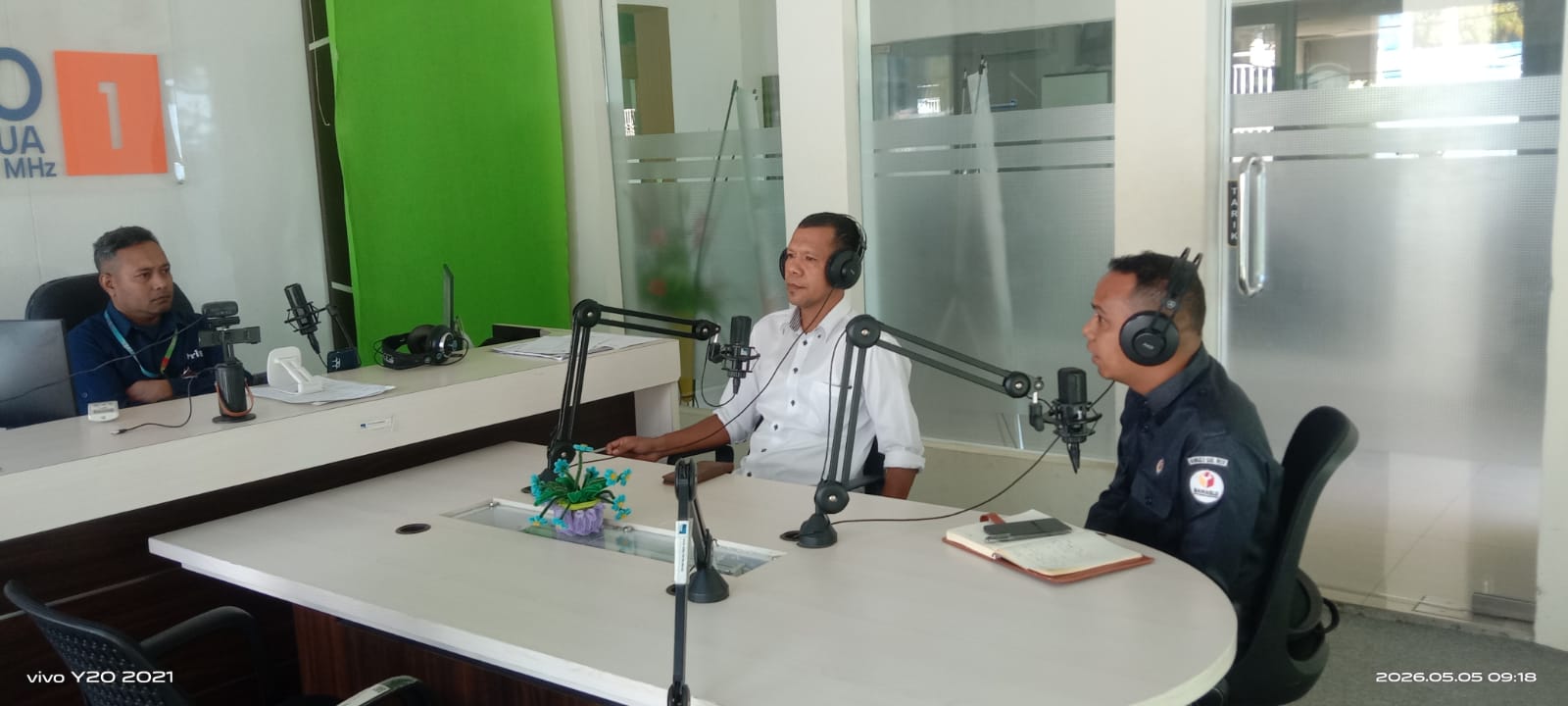 Bawaslu Belu Bincang Konsolidasi Demokrasi di RRI Atambua
