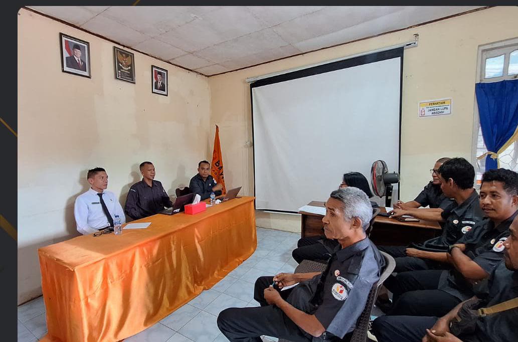 Bawaslu Belu Gelar Rapat Persiapan HUT Bawaslu dan HUT RI