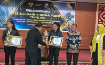 Luar Biasa !! Bawaslu Belu Raih Dua Penghargaan Anugerah Keterbukaan Informasi Publik Tahun 2025